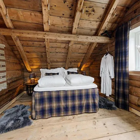 Flatheim Farm stay *