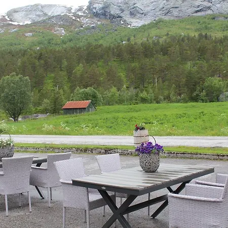 Flatheim Farm stay Viksdalen