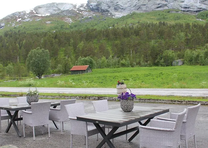 Flatheim Lantgård Viksdalen