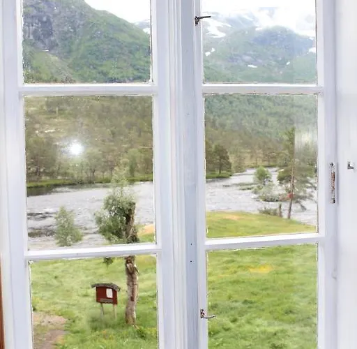 Lantgård Flatheim *